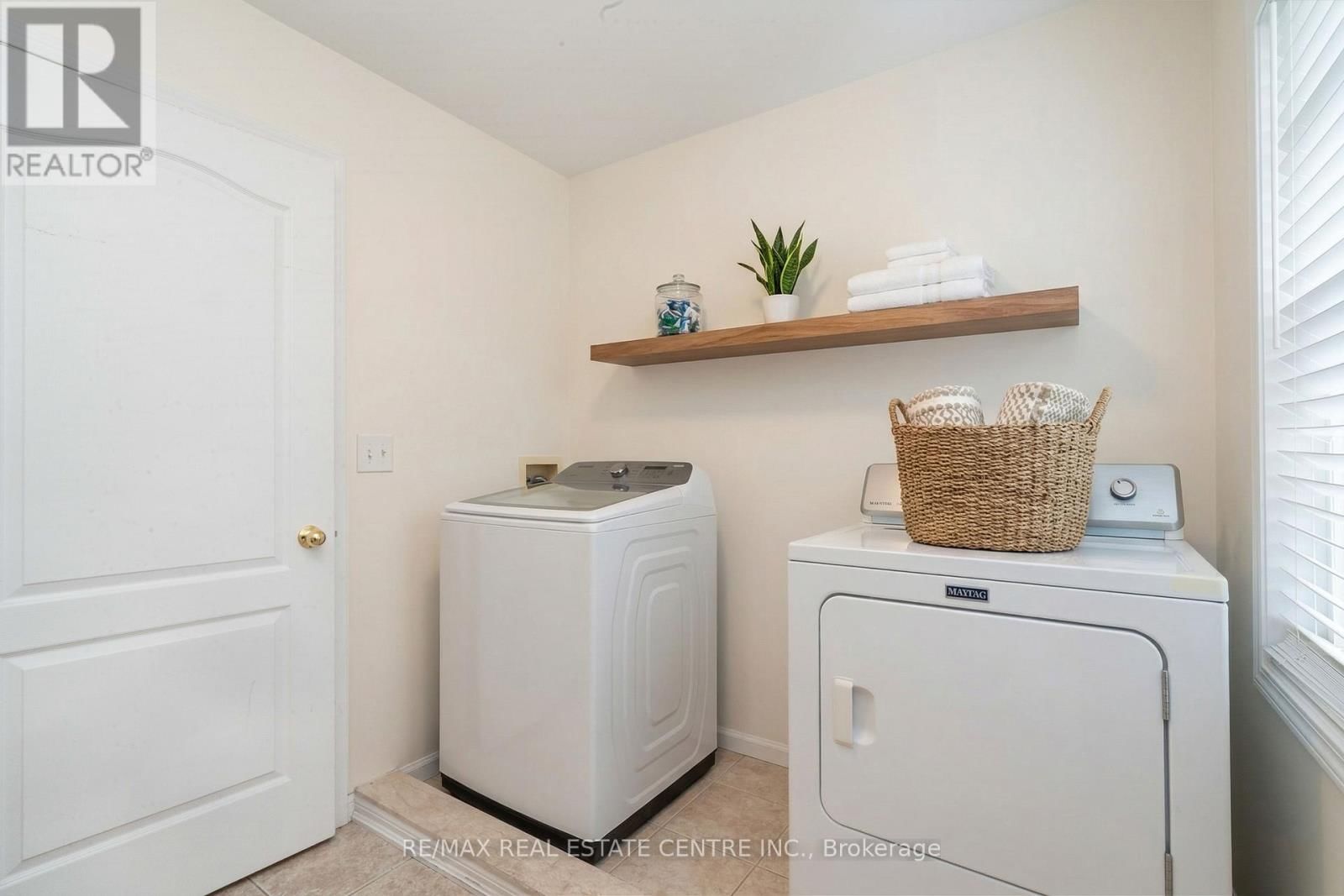 673 ARMSTRONG BOULEVARD Image 34