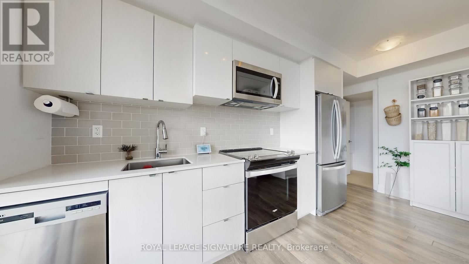 509 - 1461 LAWRENCE AVENUE WEST Image 14