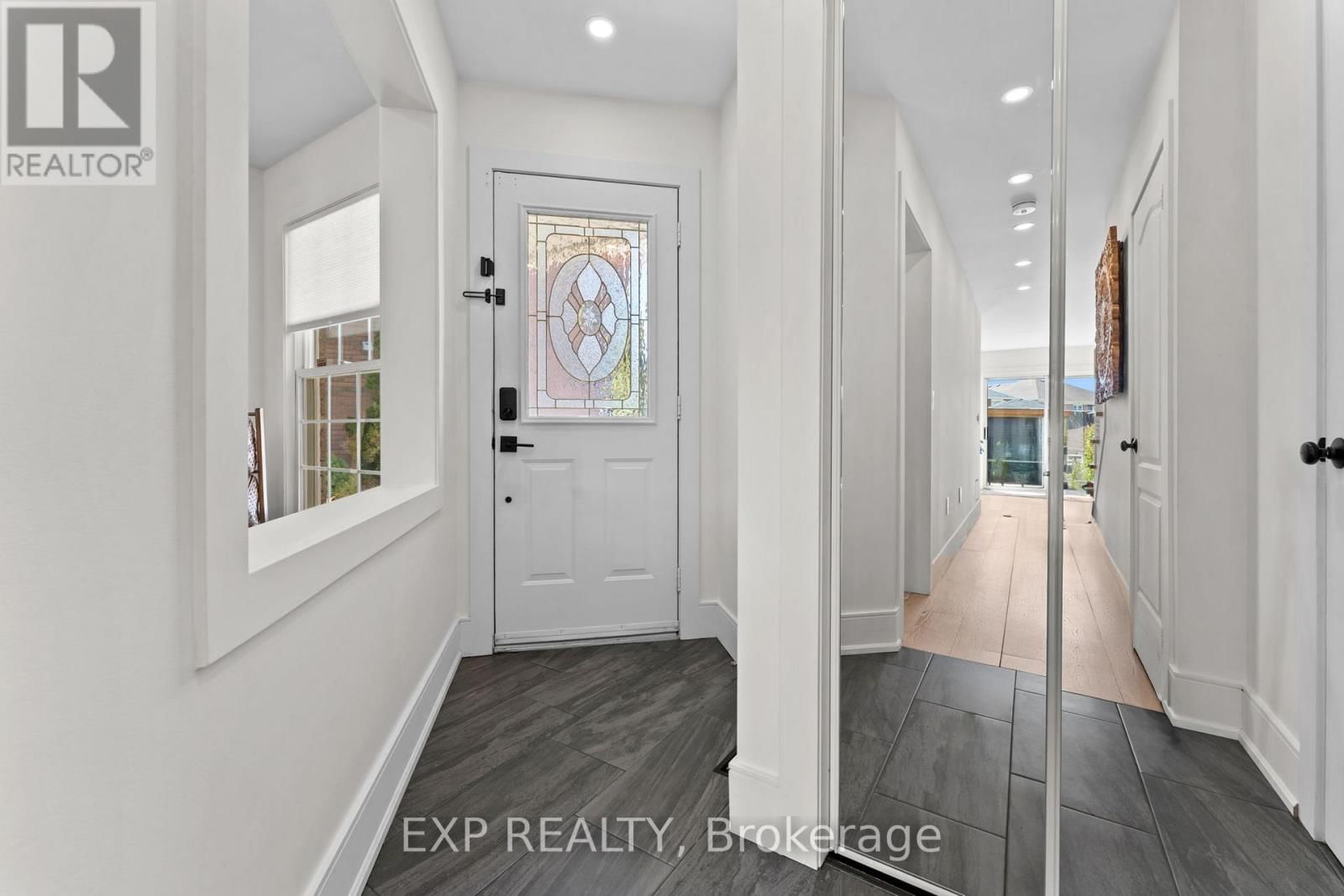 7224 VISOR GATE Image 13