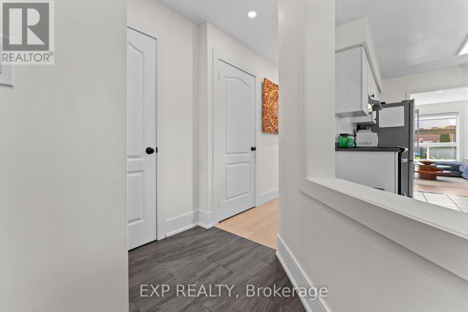 7224 VISOR GATE Image 14