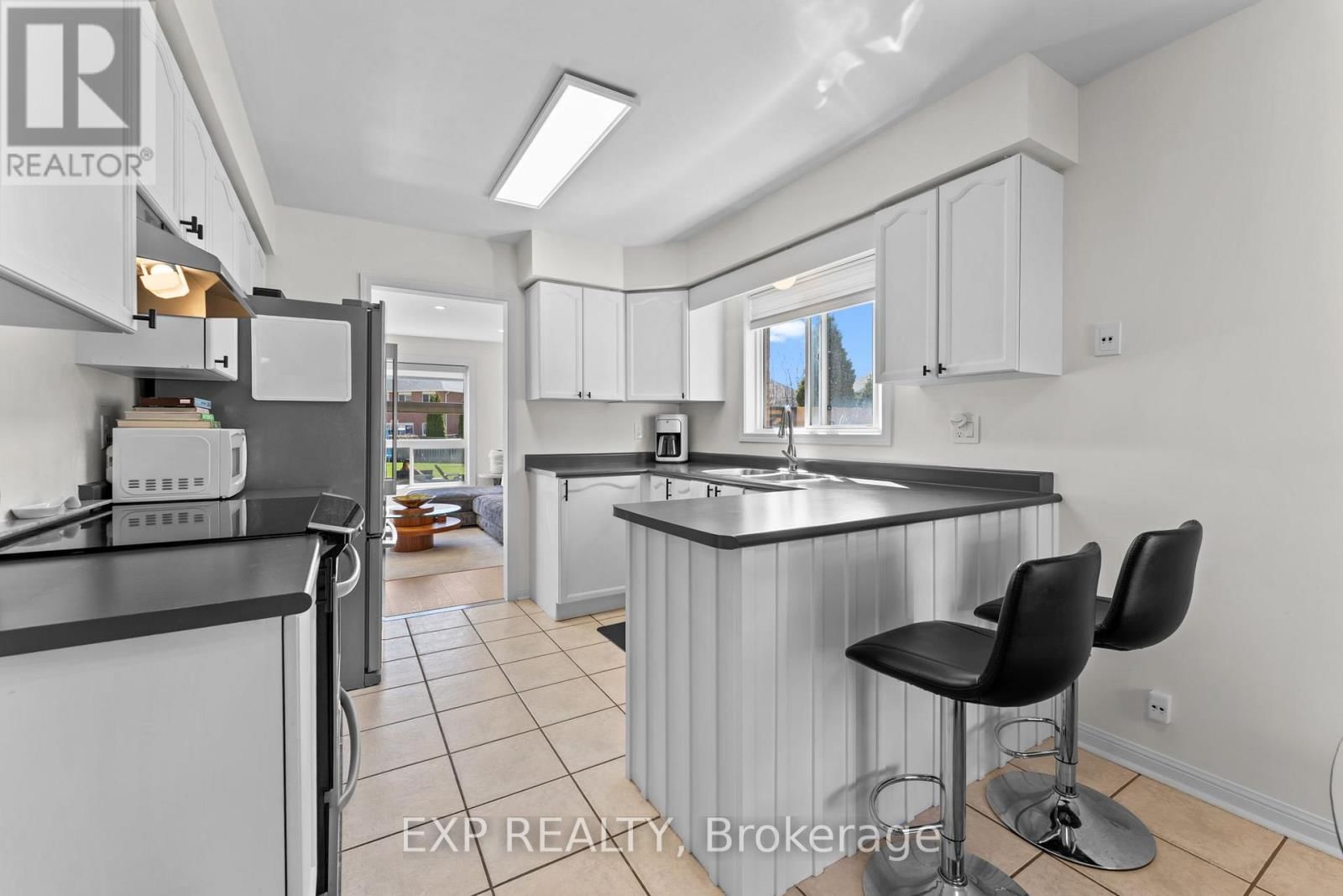 7224 VISOR GATE Image 17