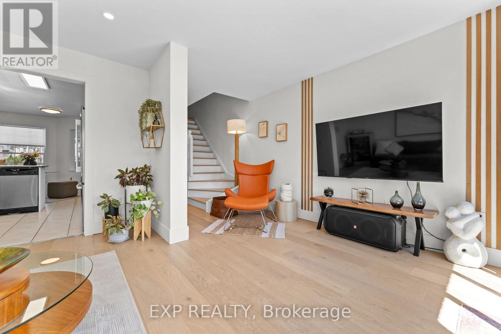 7224 VISOR GATE Image 23