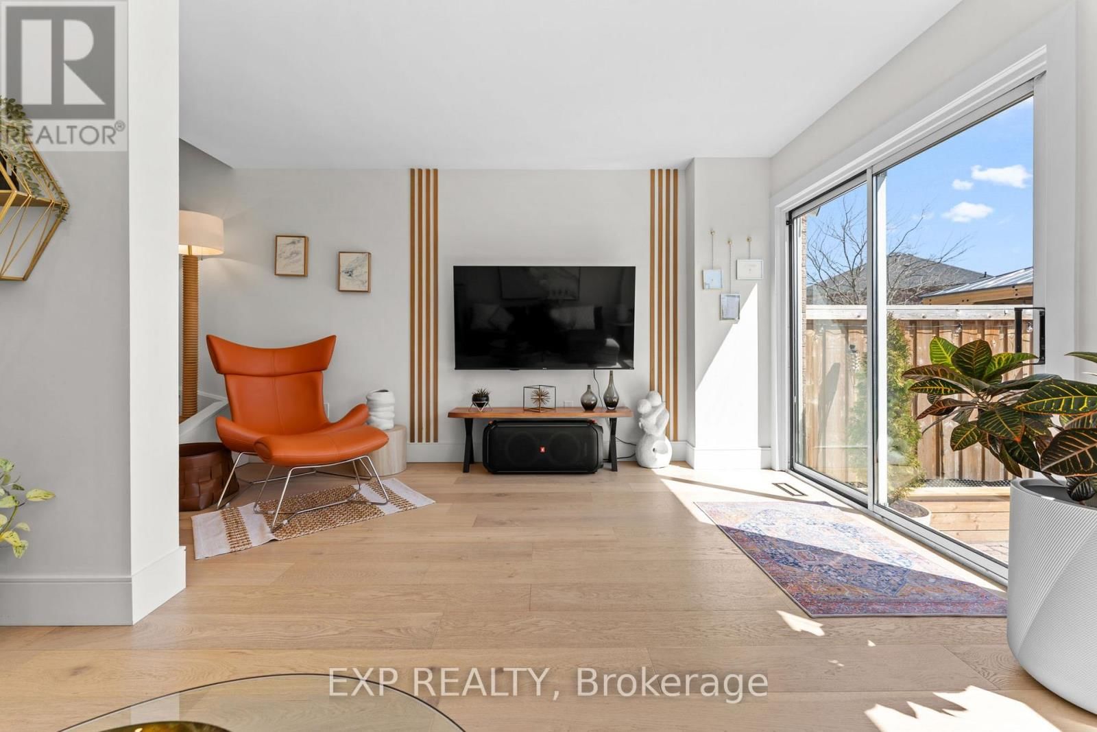 7224 VISOR GATE Image 25