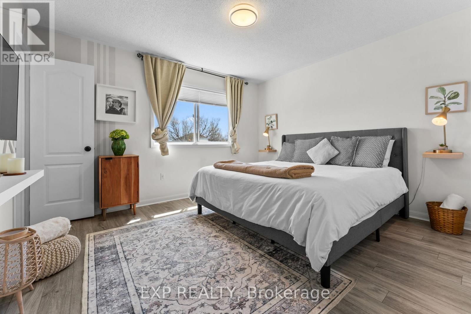 7224 VISOR GATE Image 26