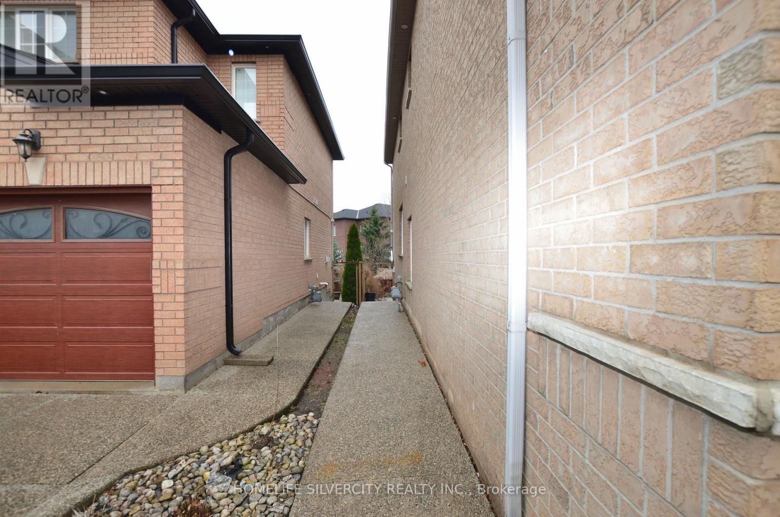 2576 NORTH RIDGE TRAIL Image 50