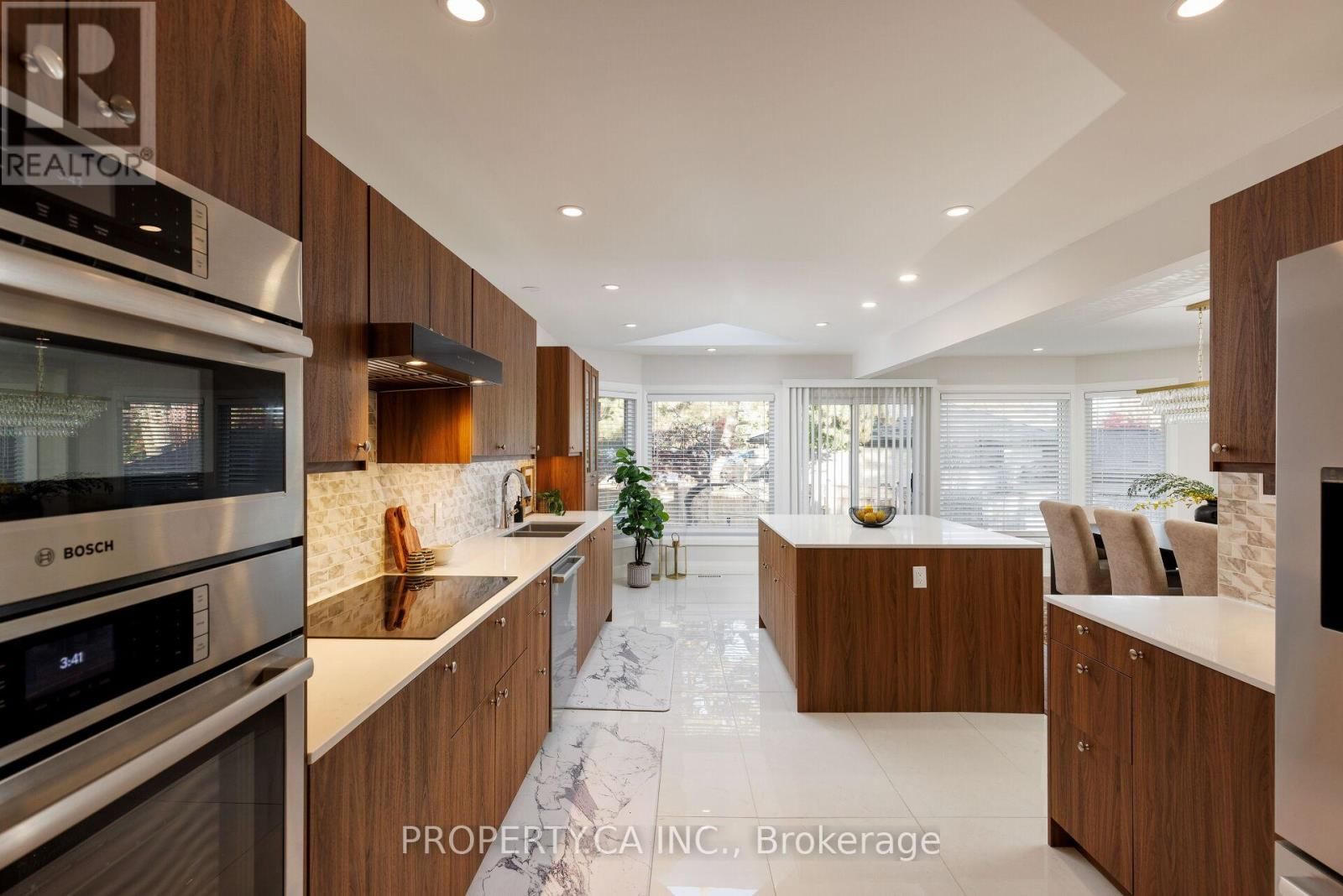 132 PRINCESS ANNE CRESCENT Image 11