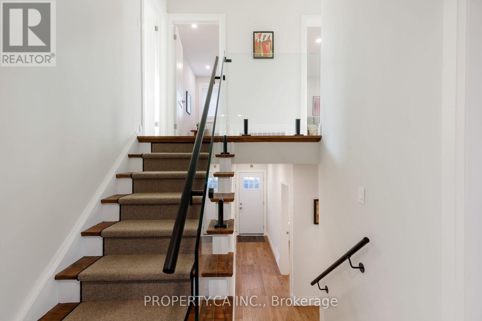 132 PRINCESS ANNE CRESCENT Image 15