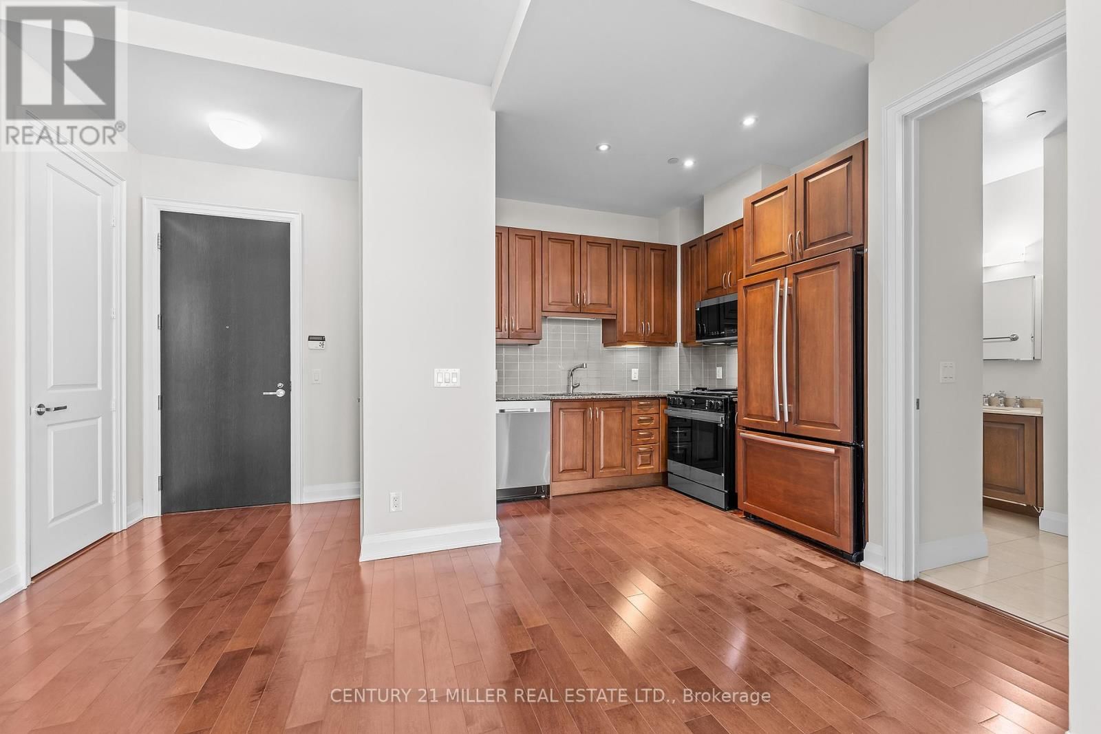 702 - 11 BRONTE ROAD Image 12