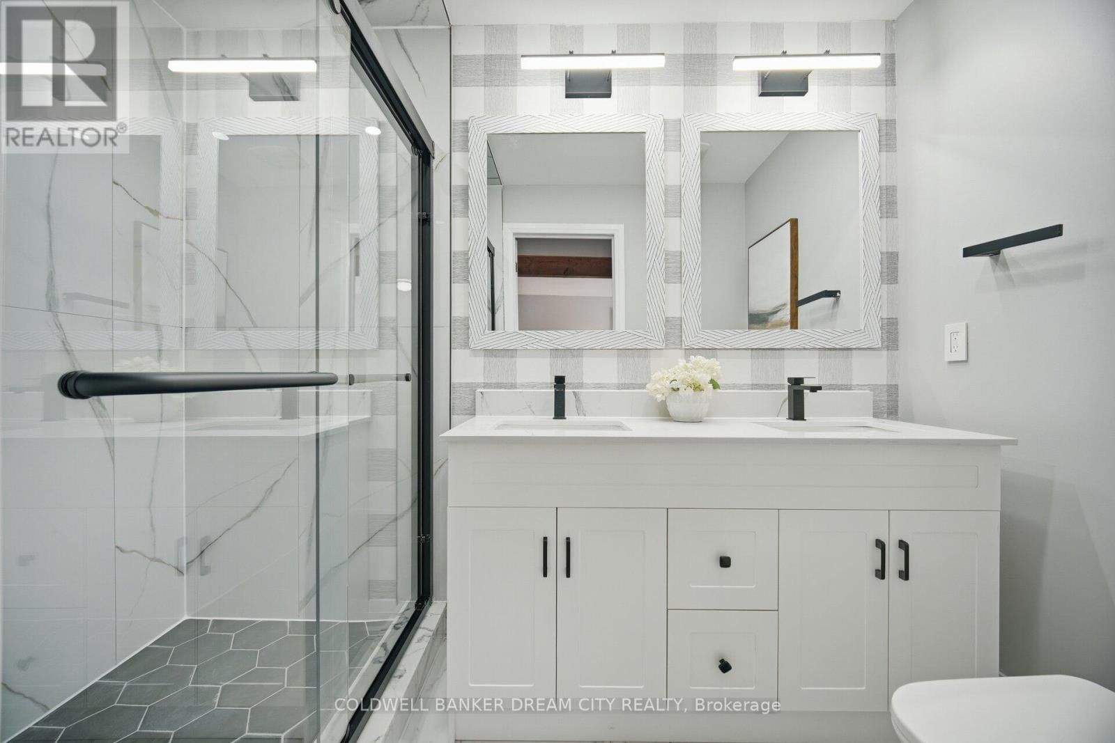 43 OLIVERS LANE Image 20