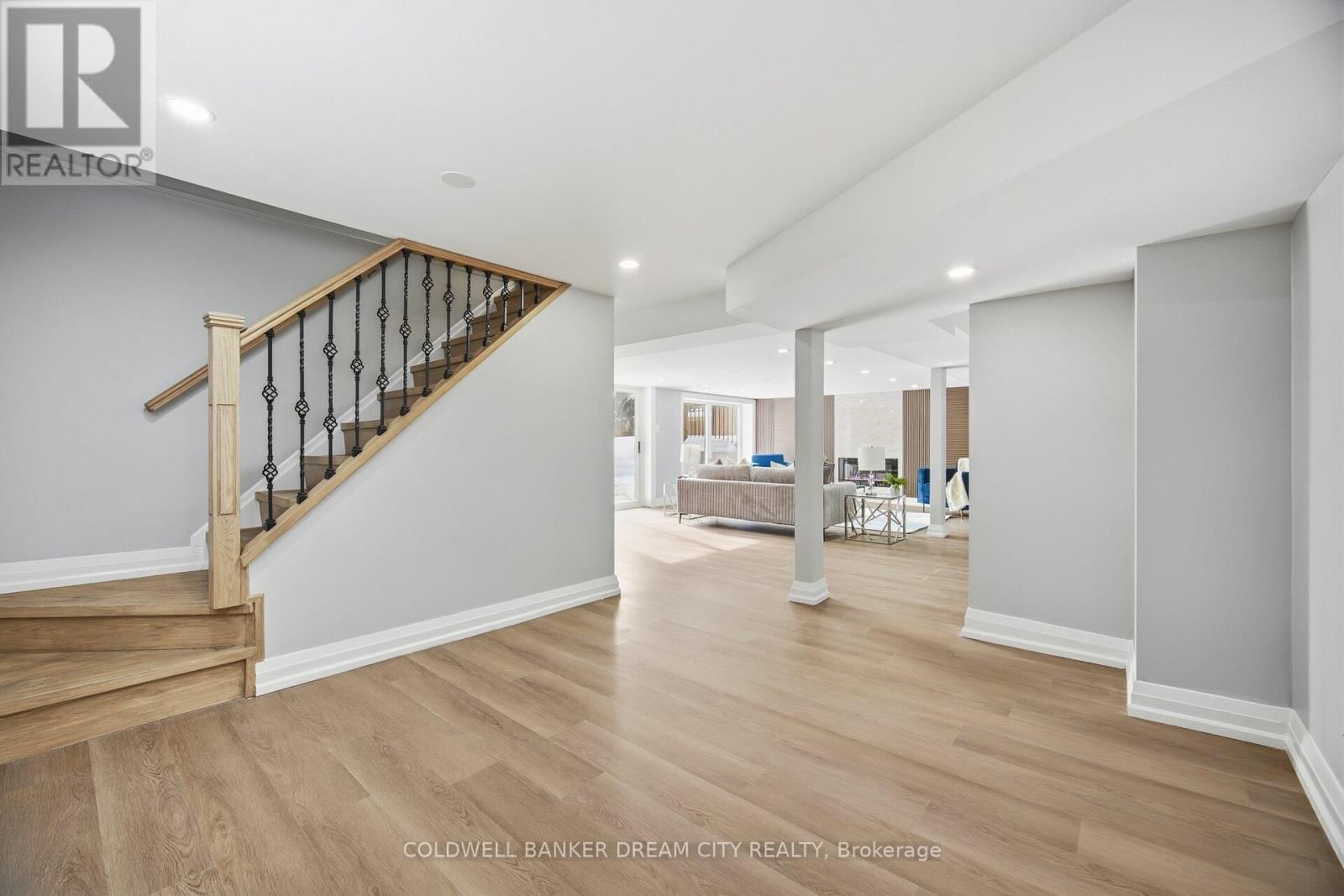 43 OLIVERS LANE Image 25