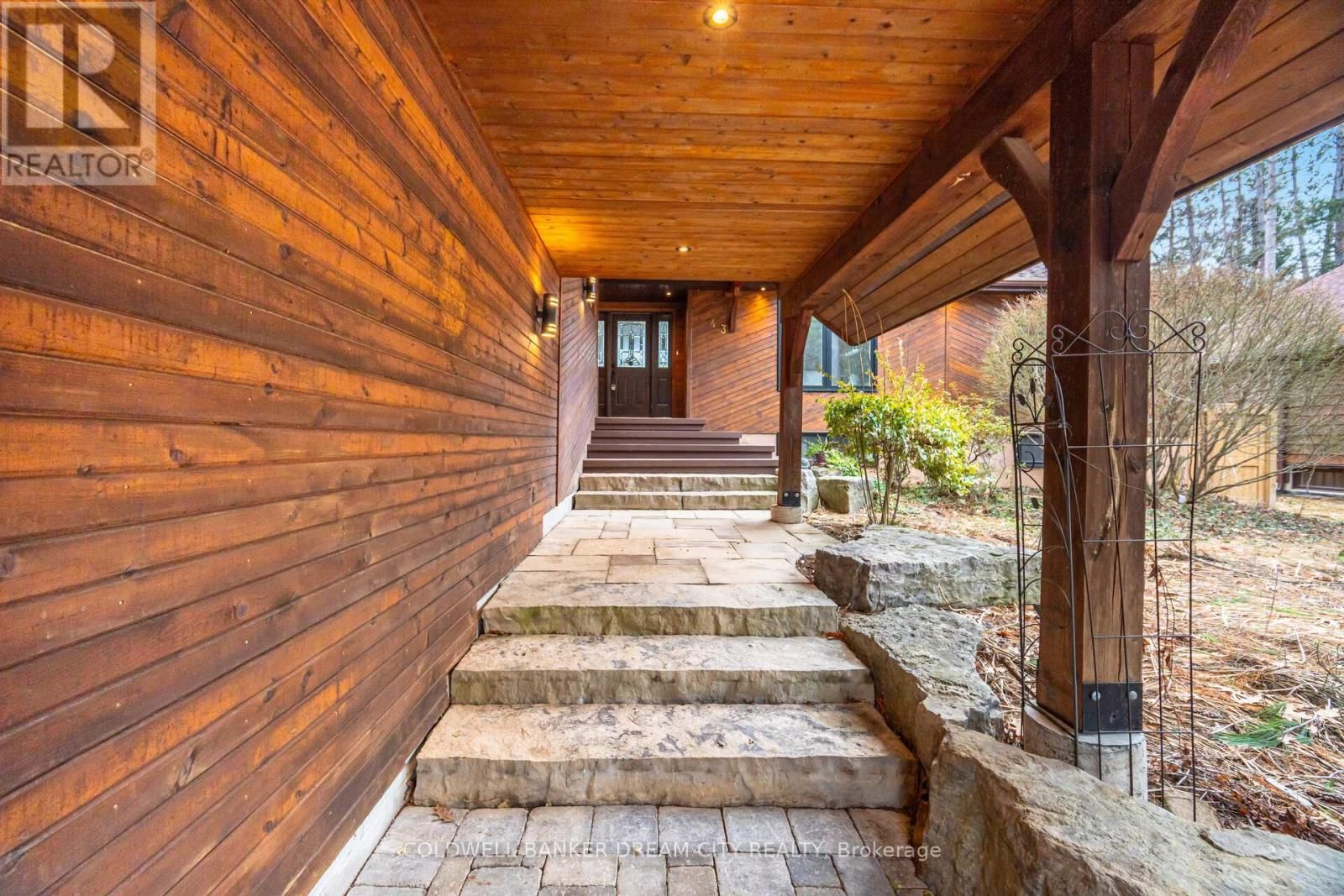 43 OLIVERS LANE Image 3