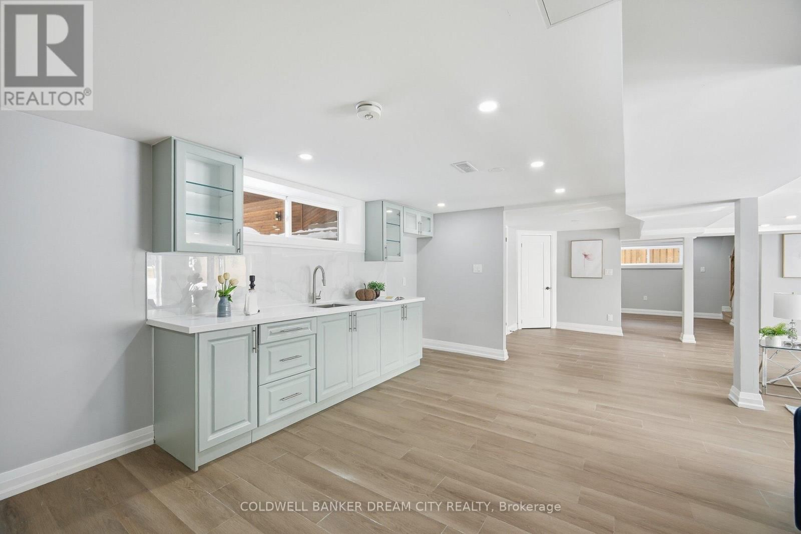 43 OLIVERS LANE Image 30