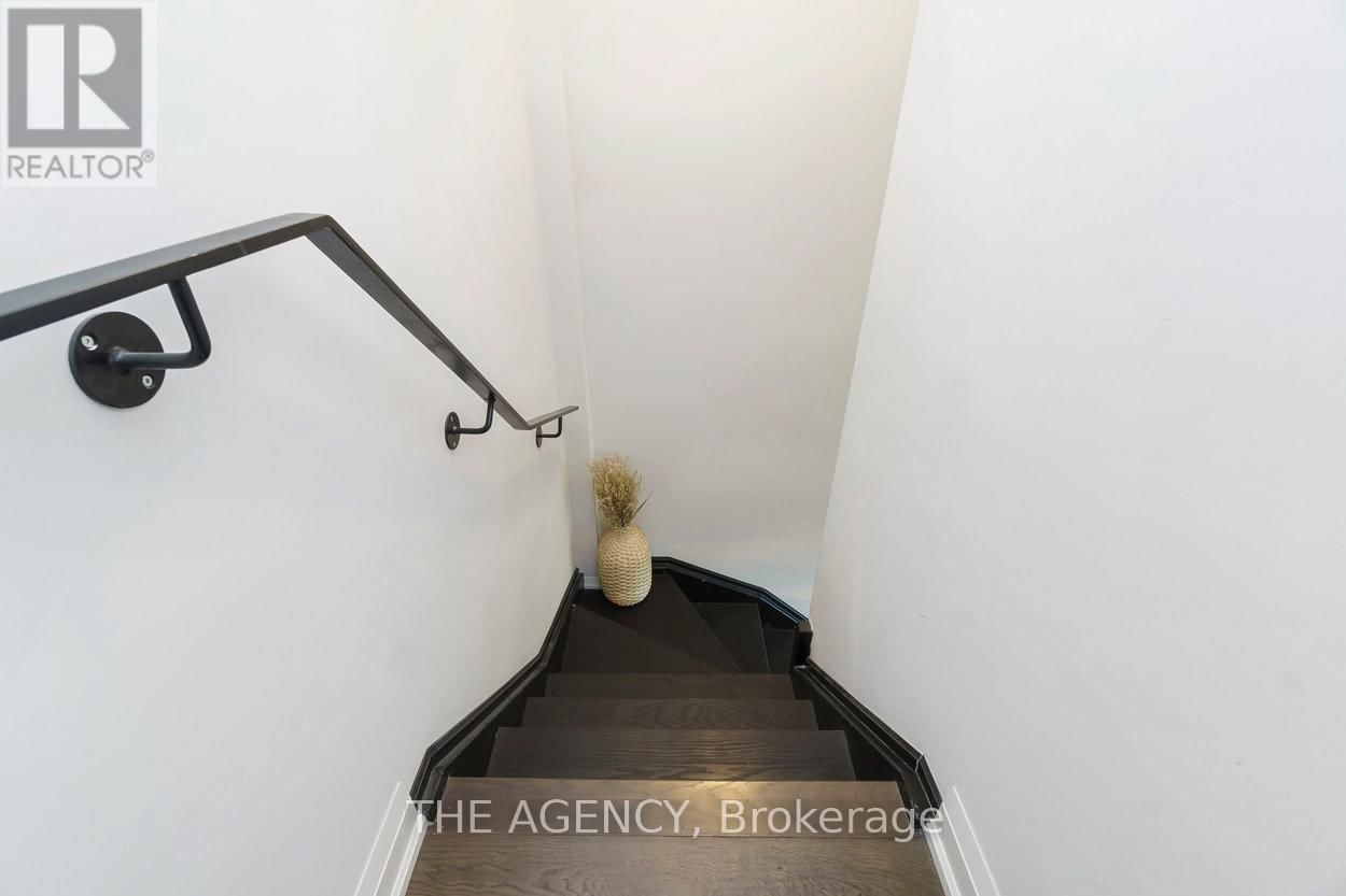 108 - 65 YORKLAND BOULEVARD Image 28