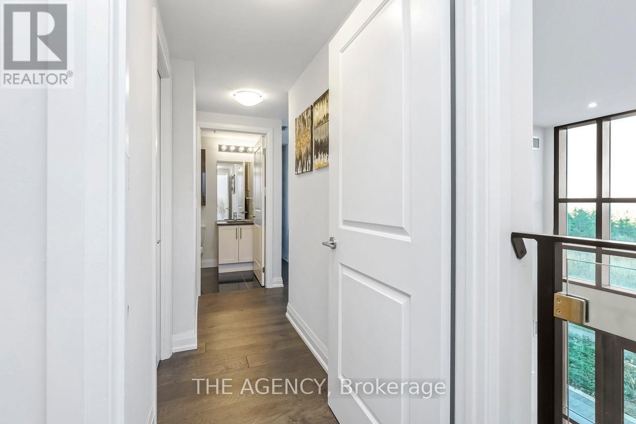 108 - 65 YORKLAND BOULEVARD Image 38