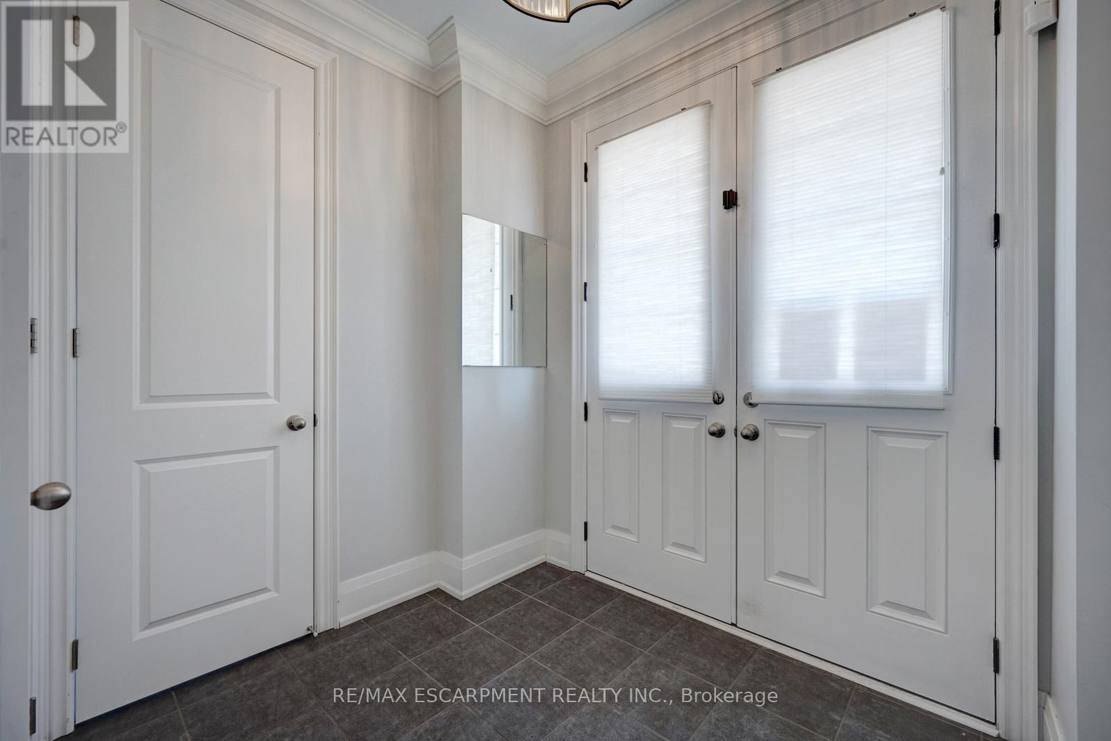 47 MONUMENT TRAIL Image 2