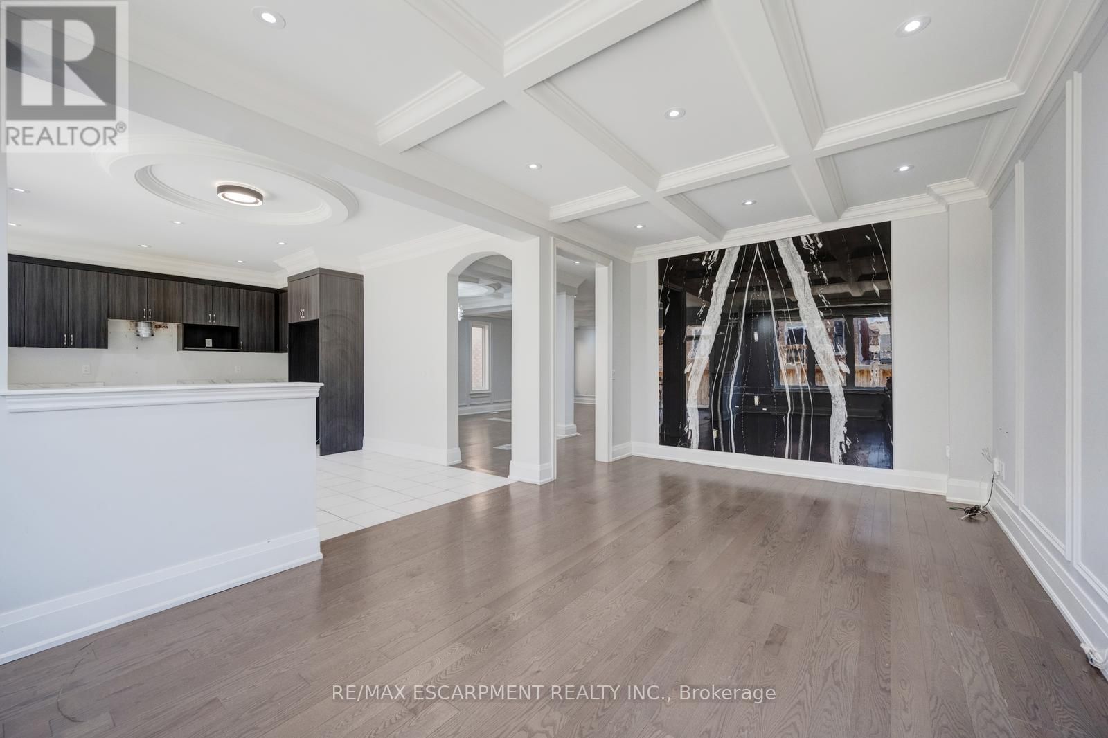 47 MONUMENT TRAIL Image 9