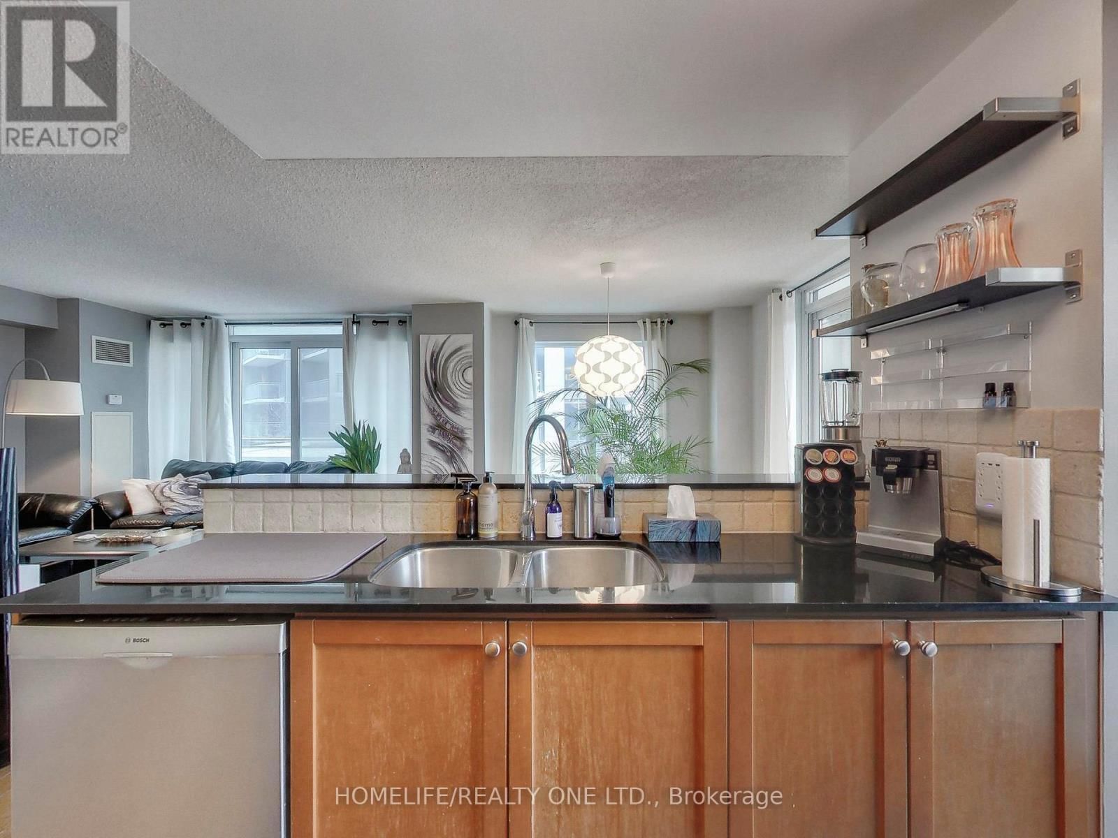 303 - 2119 LAKESHORE BOULEVARD WEST Image 35