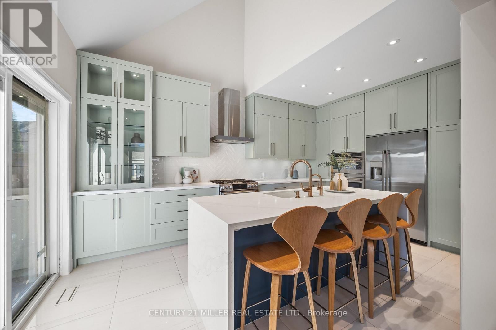 2252 DEWSBURY DRIVE Image 11