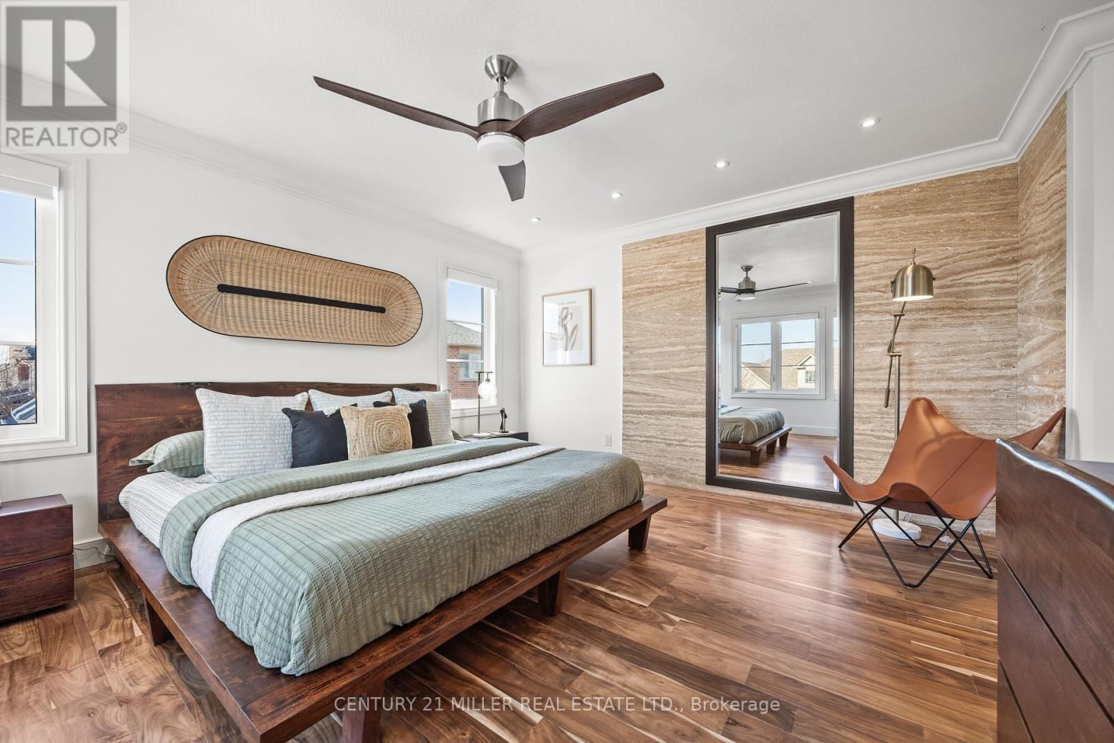 2252 DEWSBURY DRIVE Image 19