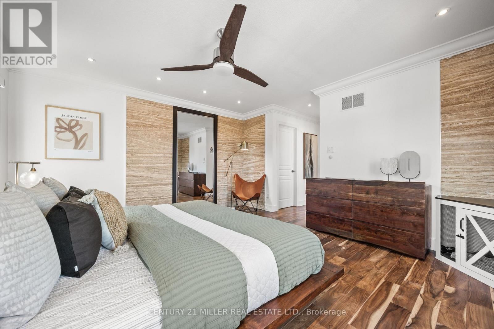 2252 DEWSBURY DRIVE Image 20