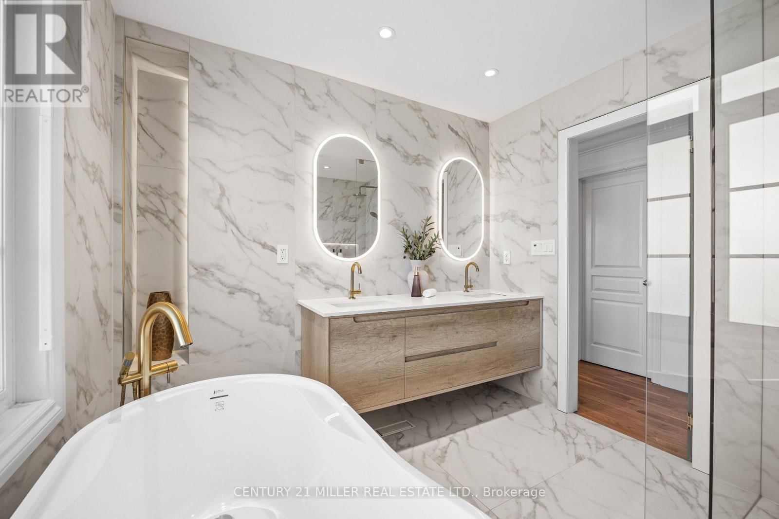 2252 DEWSBURY DRIVE Image 23