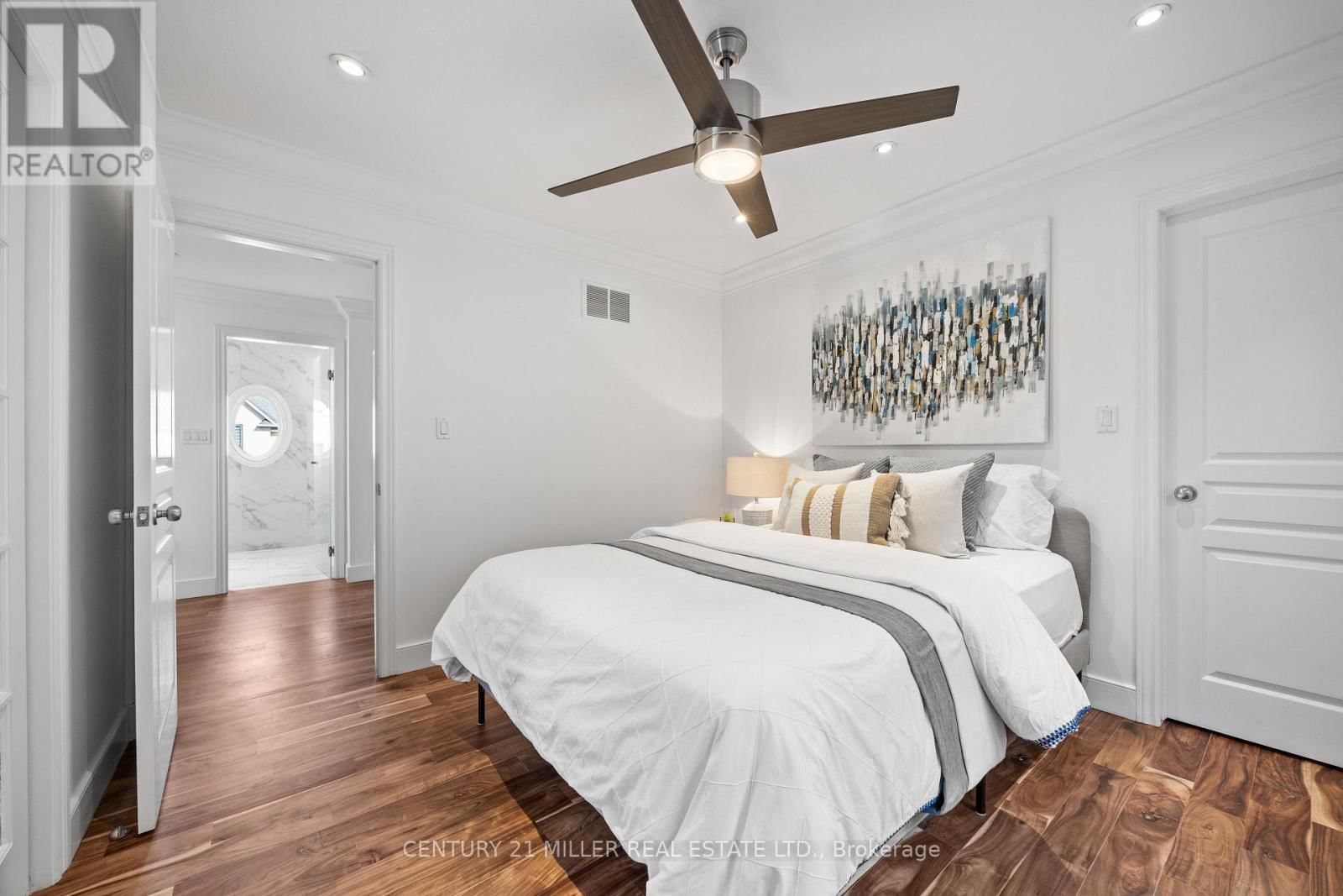 2252 DEWSBURY DRIVE Image 25