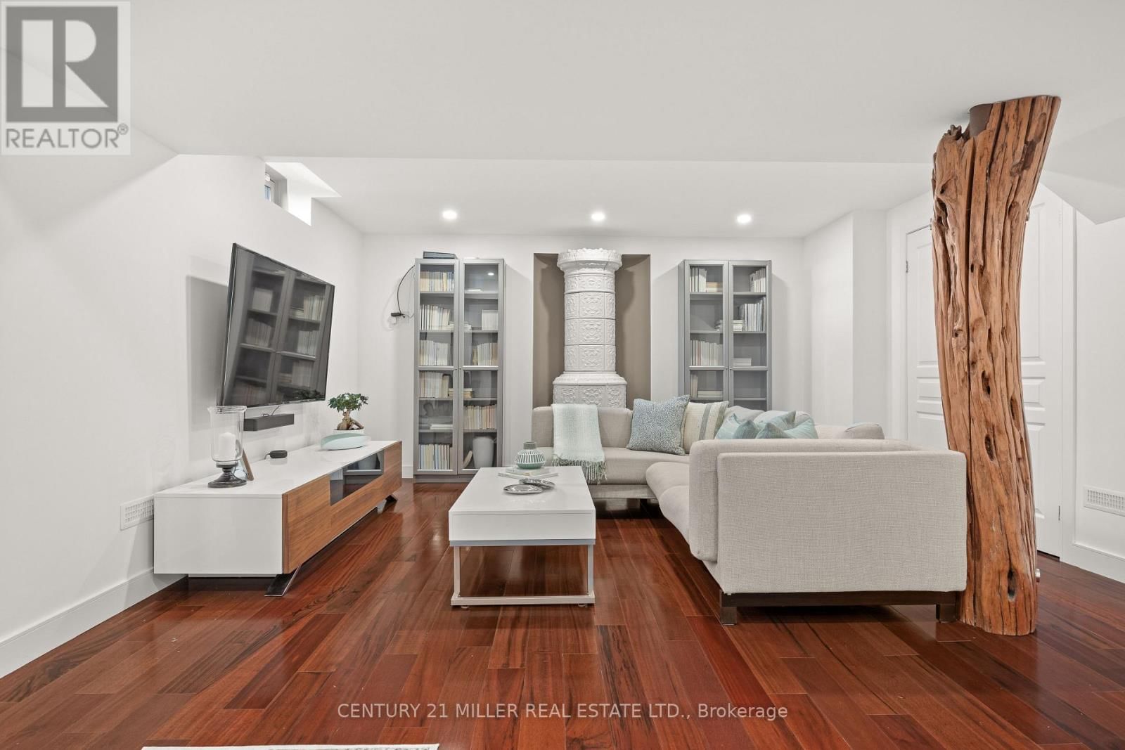 2252 DEWSBURY DRIVE Image 29