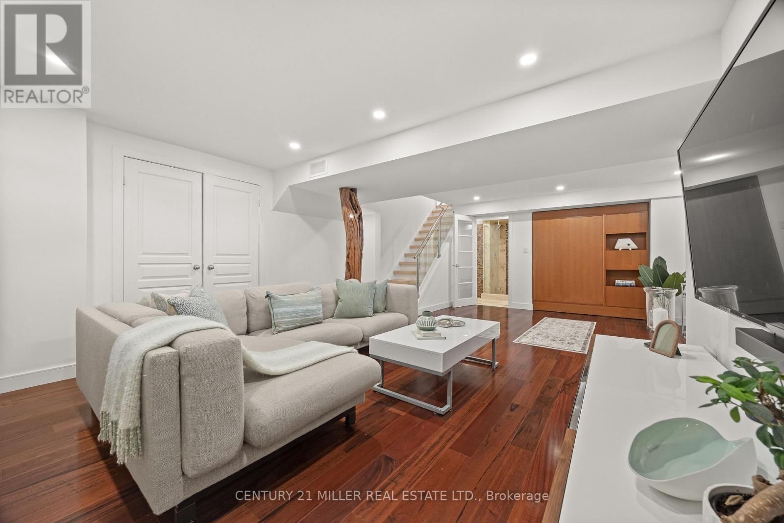 2252 DEWSBURY DRIVE Image 30