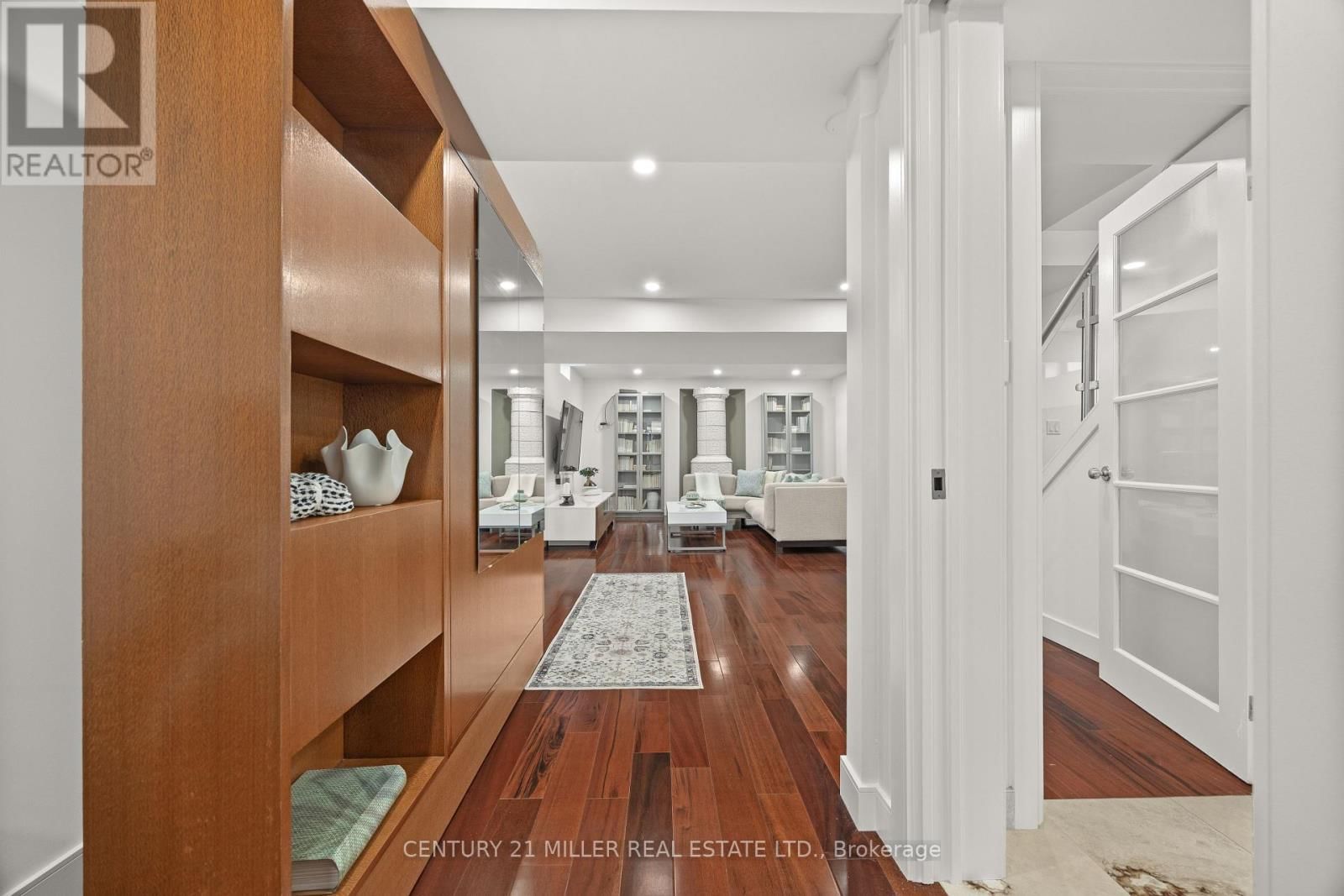 2252 DEWSBURY DRIVE Image 31