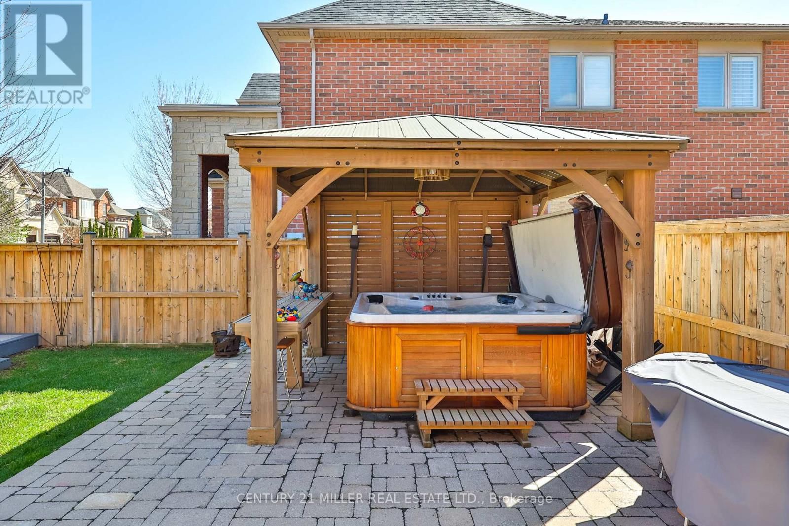 2252 DEWSBURY DRIVE Image 41