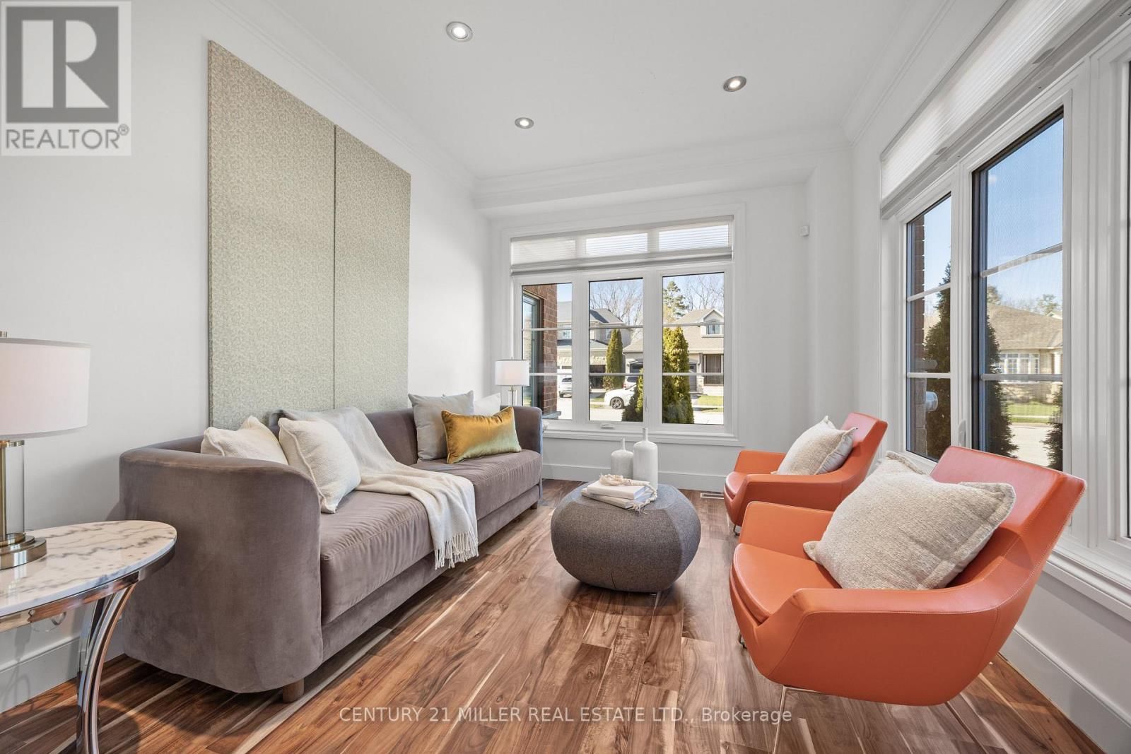 2252 DEWSBURY DRIVE Image 5