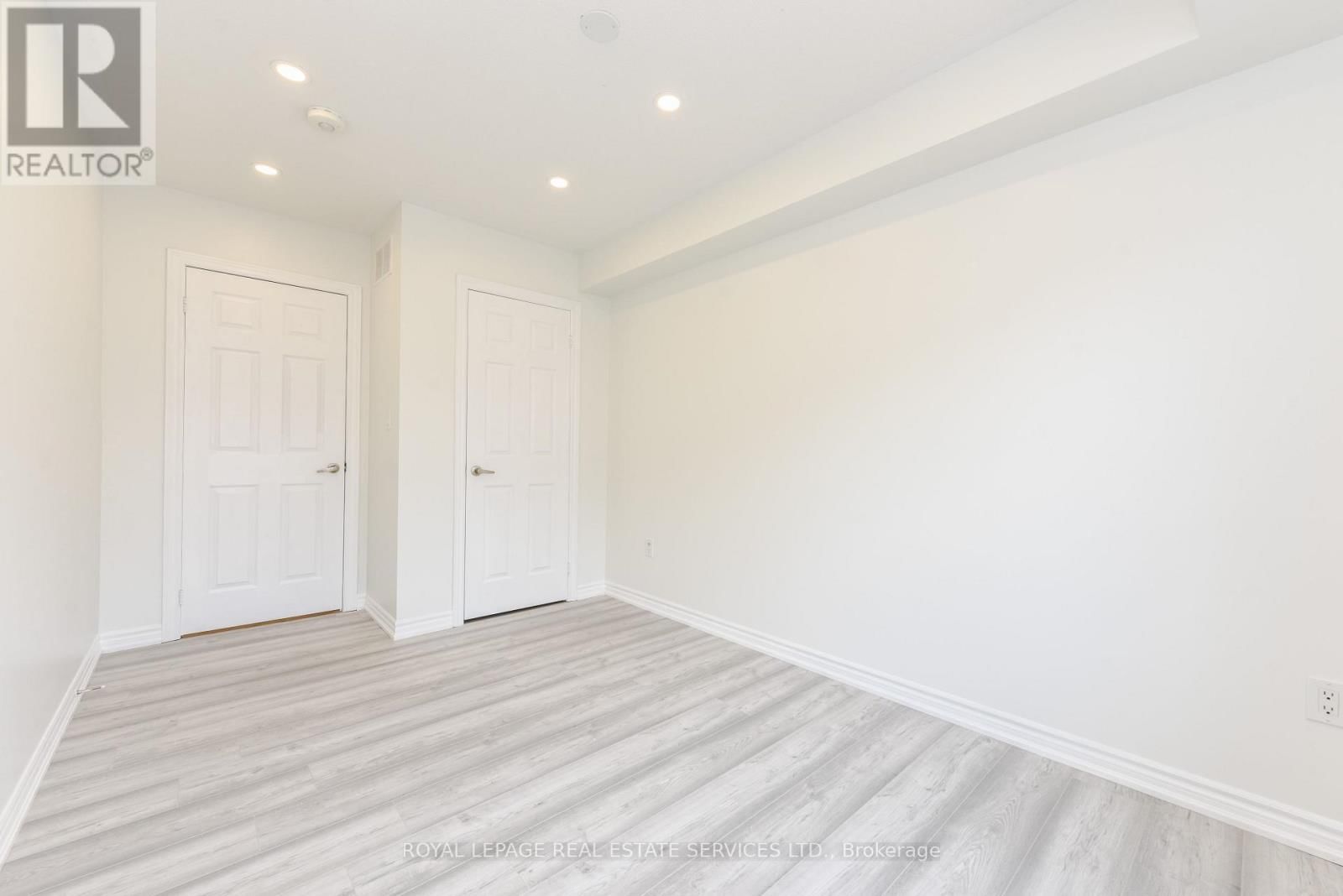 153 - 200 VETERANS DRIVE Image 10