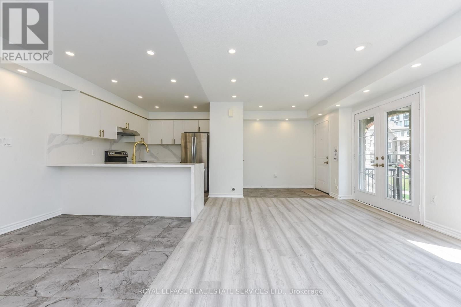 153 - 200 VETERANS DRIVE Image 6