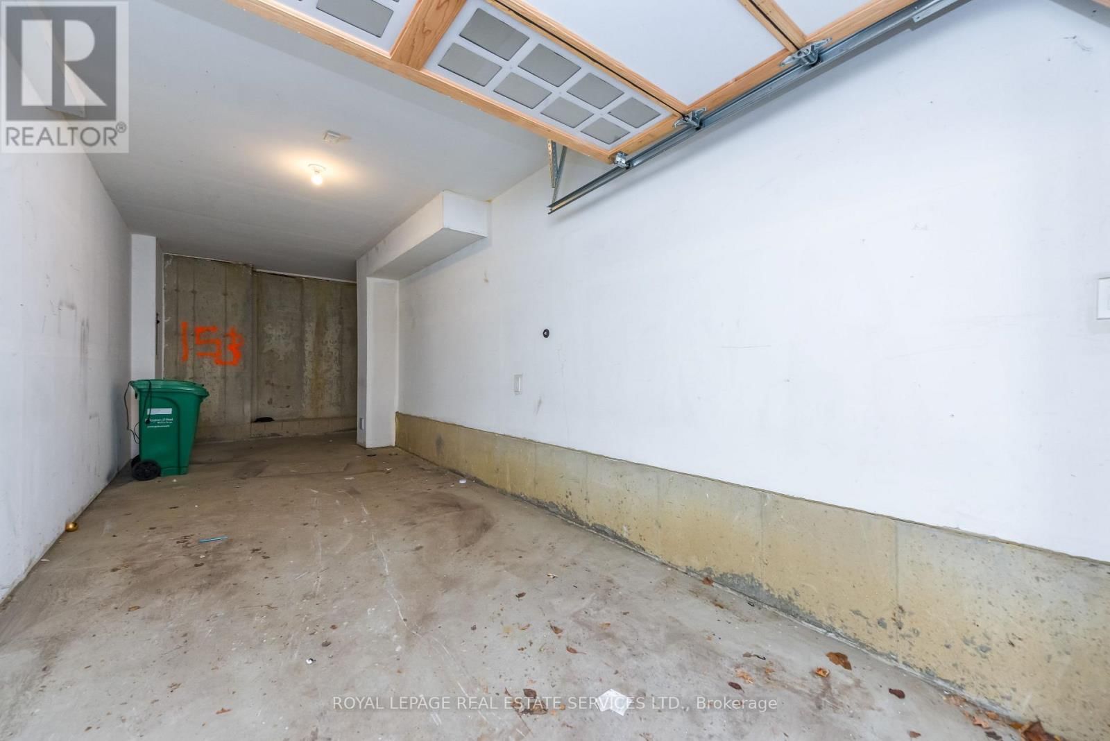 153 - 200 VETERANS DRIVE Image 9