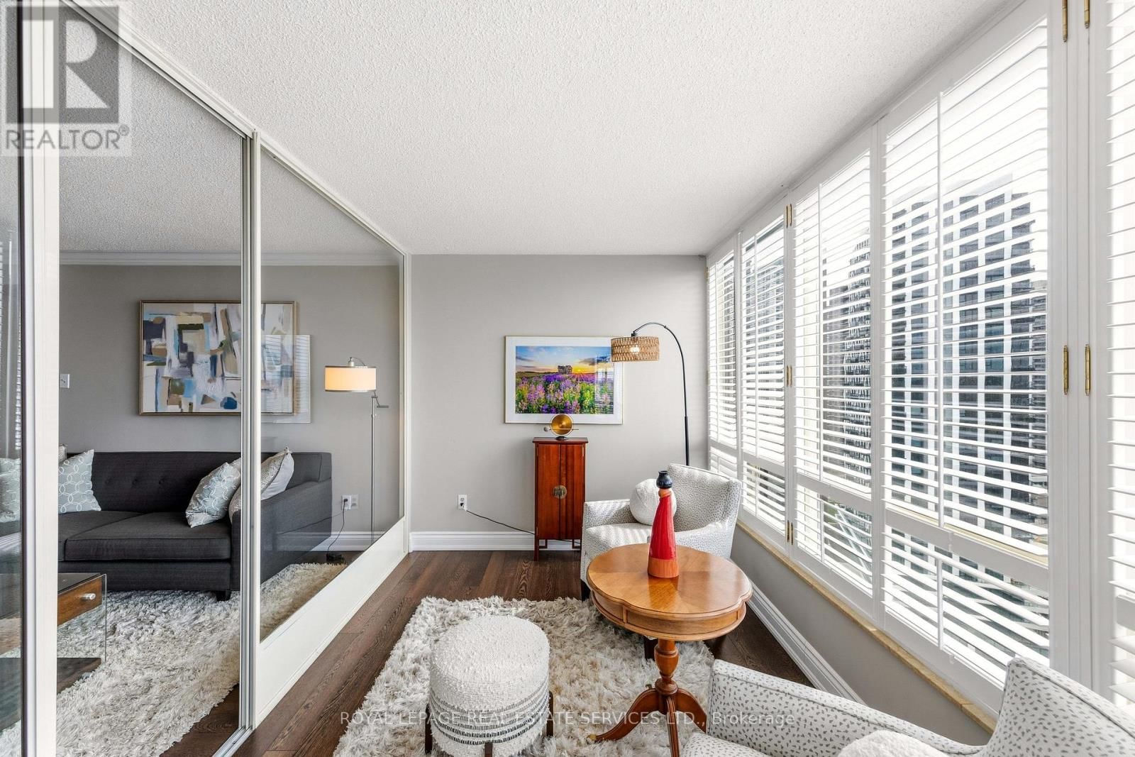 2004 - 1300 ISLINGTON AVENUE Image 21