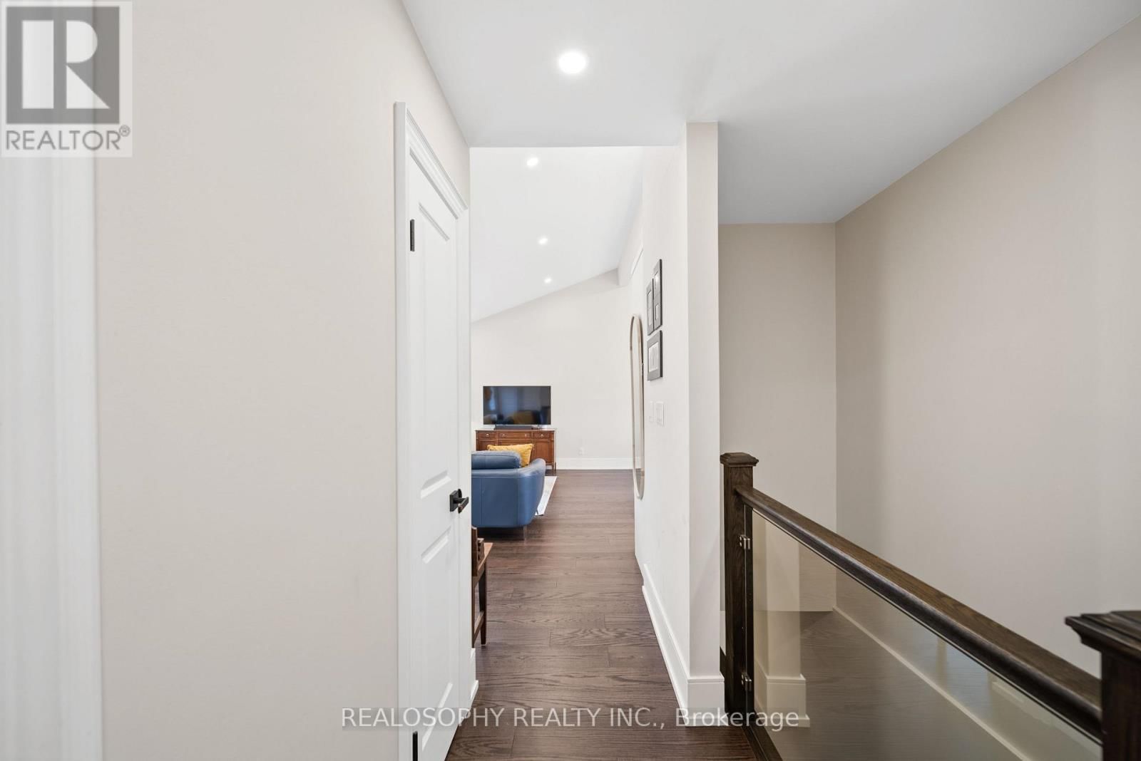 17 PIONEER DRIVE Image 10