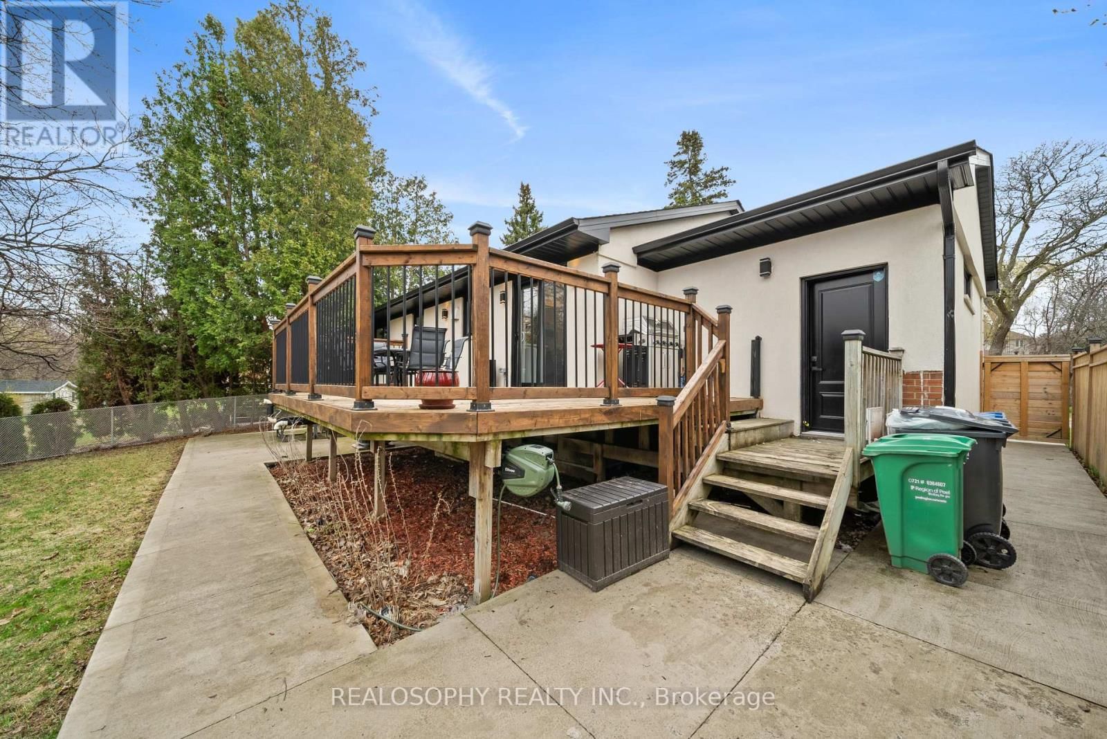 17 PIONEER DRIVE Image 32