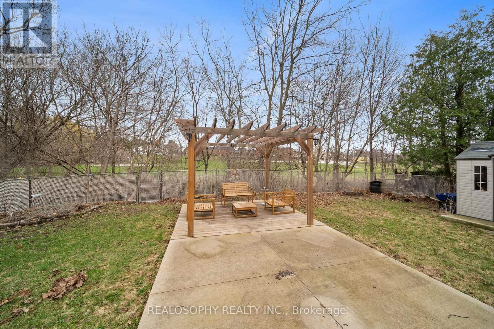 17 PIONEER DRIVE Image 35