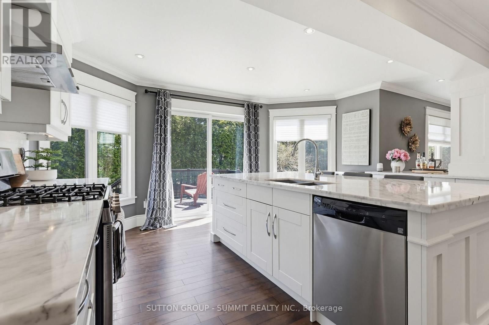 1354 WINTERBERRY DRIVE Image 9