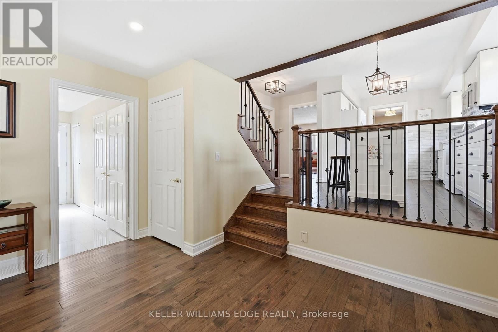 2648 CAVENDISH DRIVE Image 13