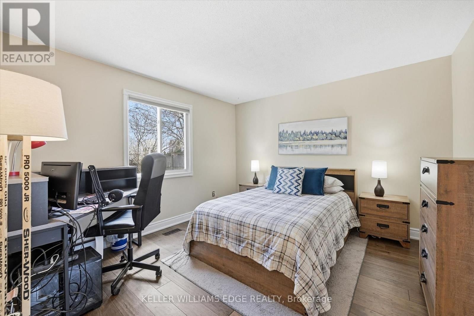 2648 CAVENDISH DRIVE Image 18