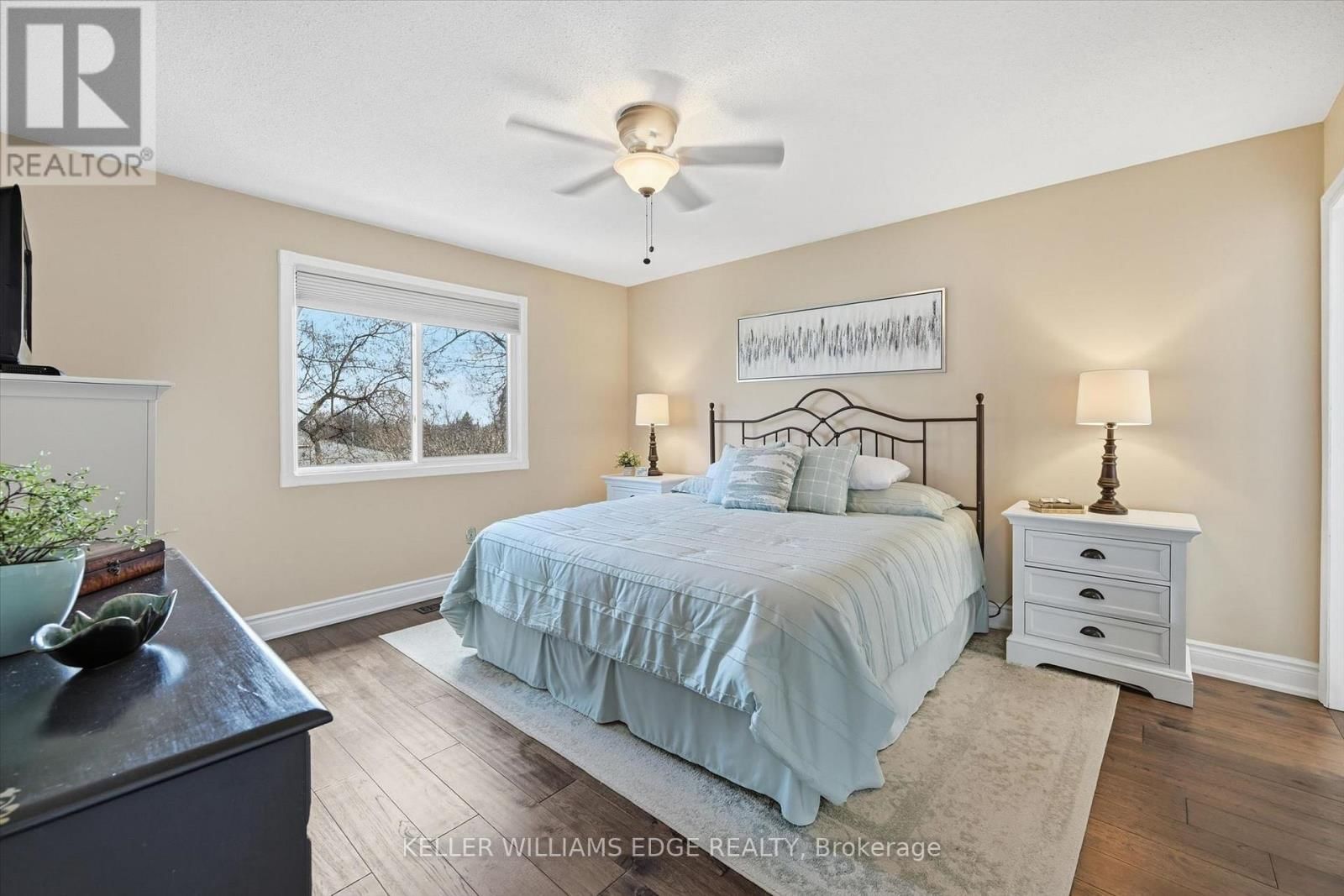 2648 CAVENDISH DRIVE Image 24