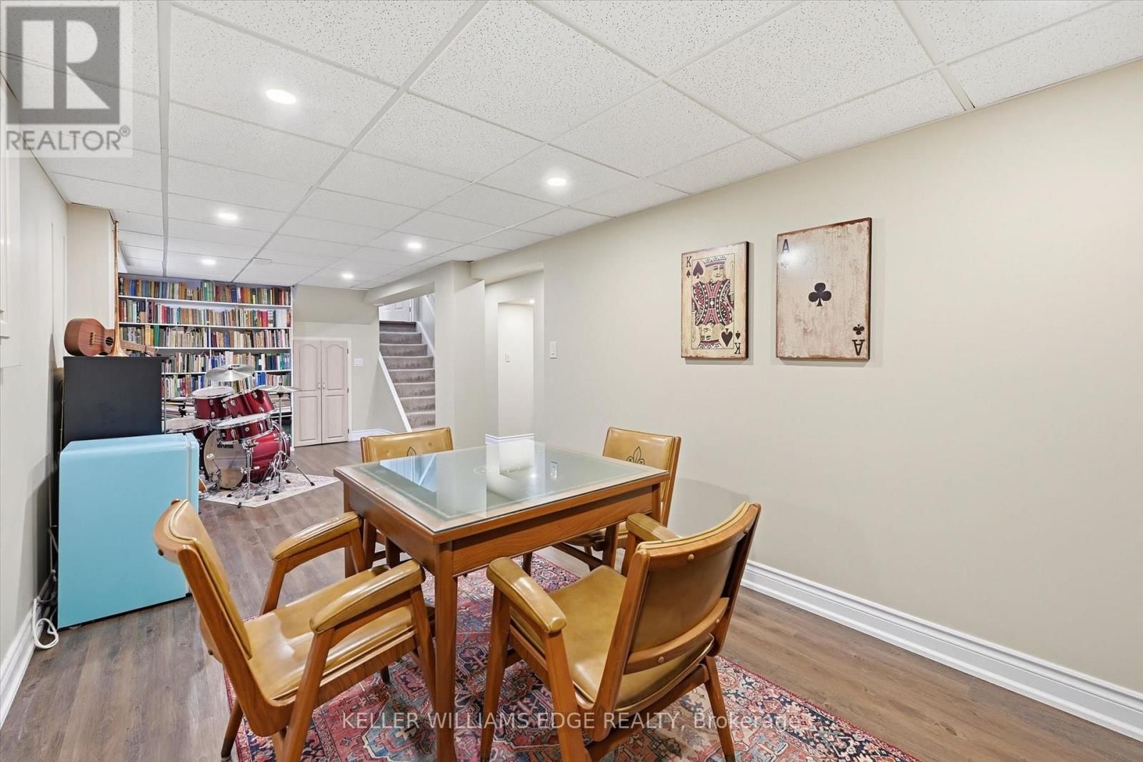 2648 CAVENDISH DRIVE Image 29