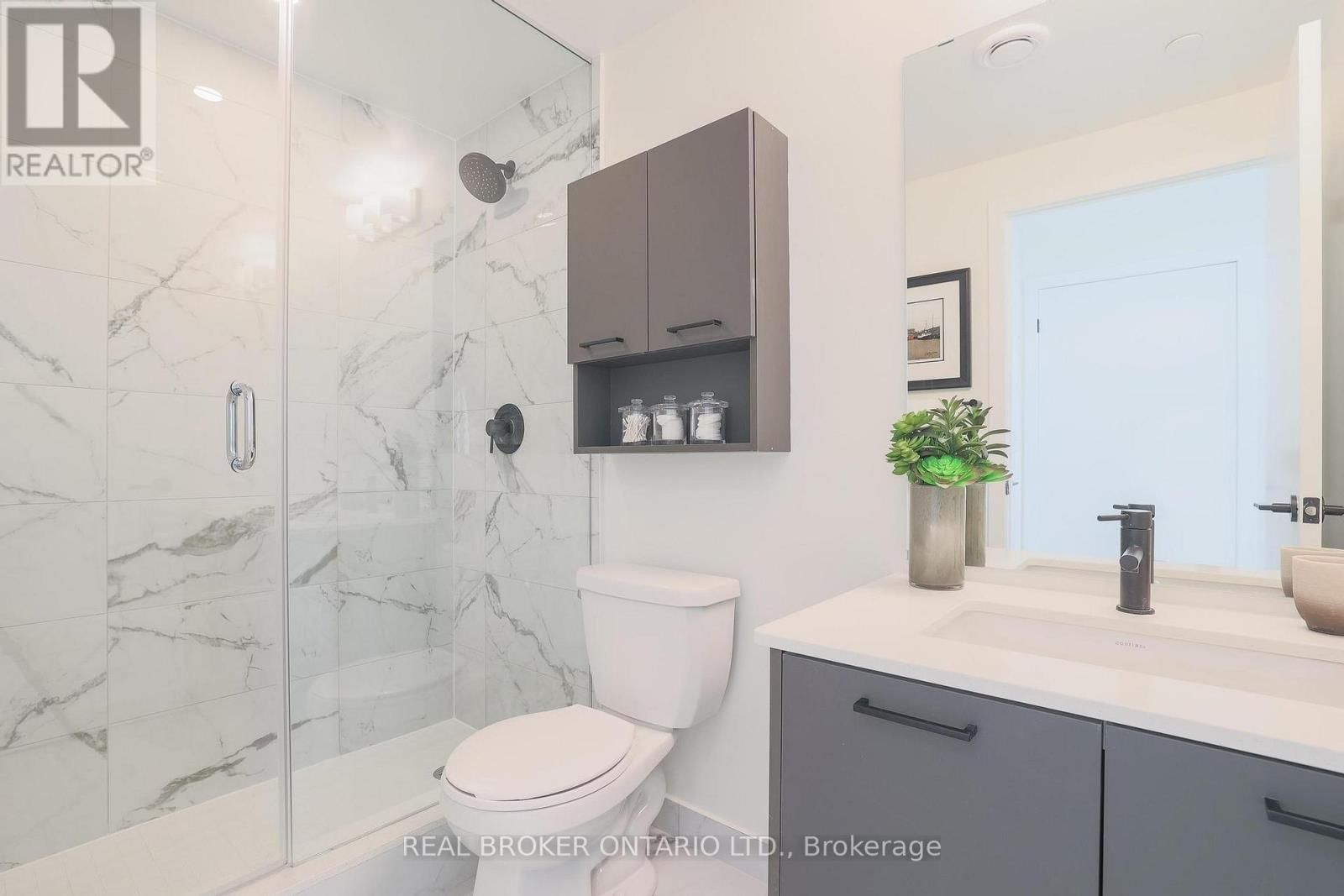 915 - 2300 ST CLAIR AVENUE WEST Image 17