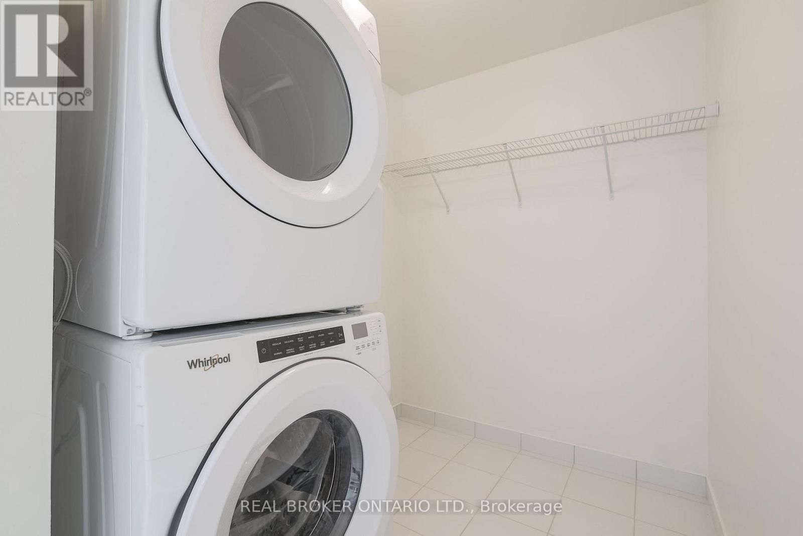 915 - 2300 ST CLAIR AVENUE WEST Image 27