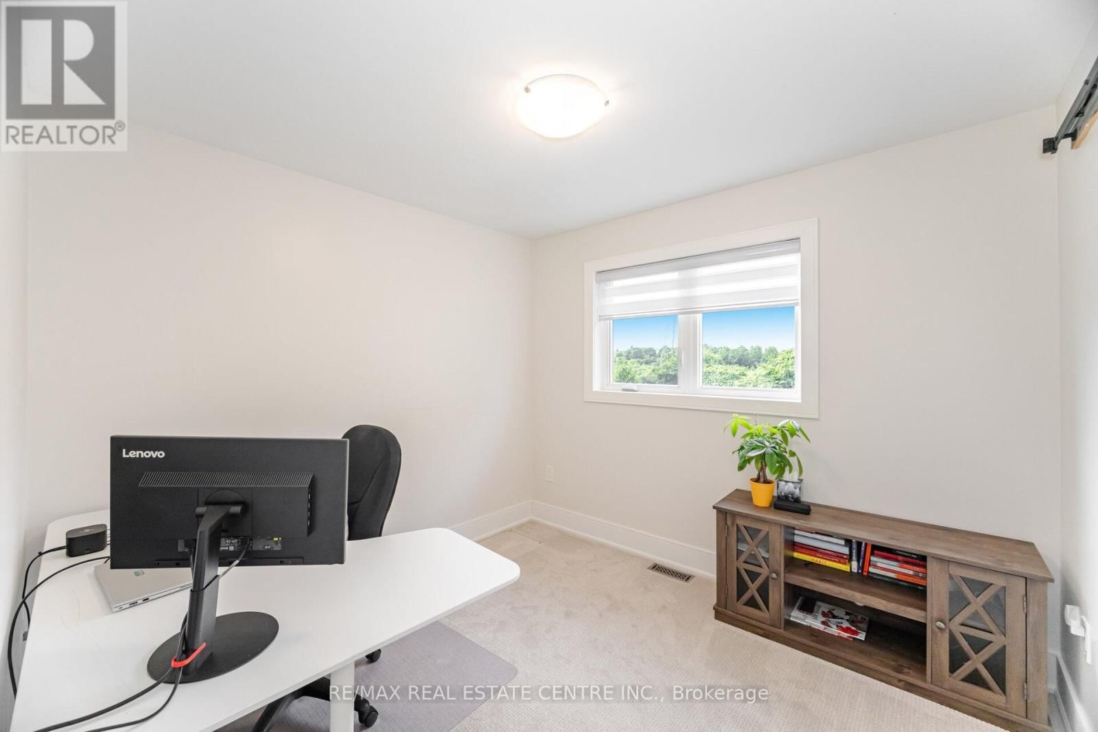 upper - 680 DRIFTCURRENT DRIVE Image 26