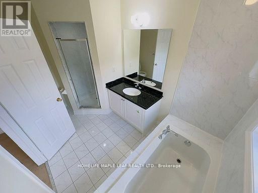 3422 STONEY CRESCENT Image 31