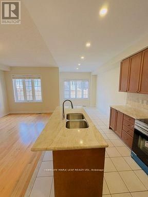 3422 STONEY CRESCENT Image 9