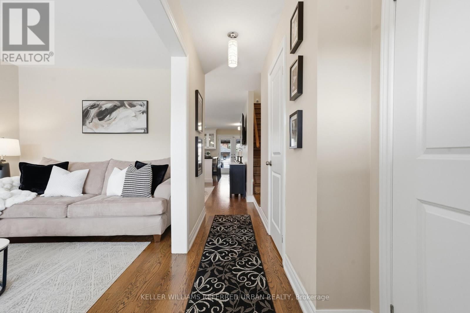 266 MELROSE STREET Image 4