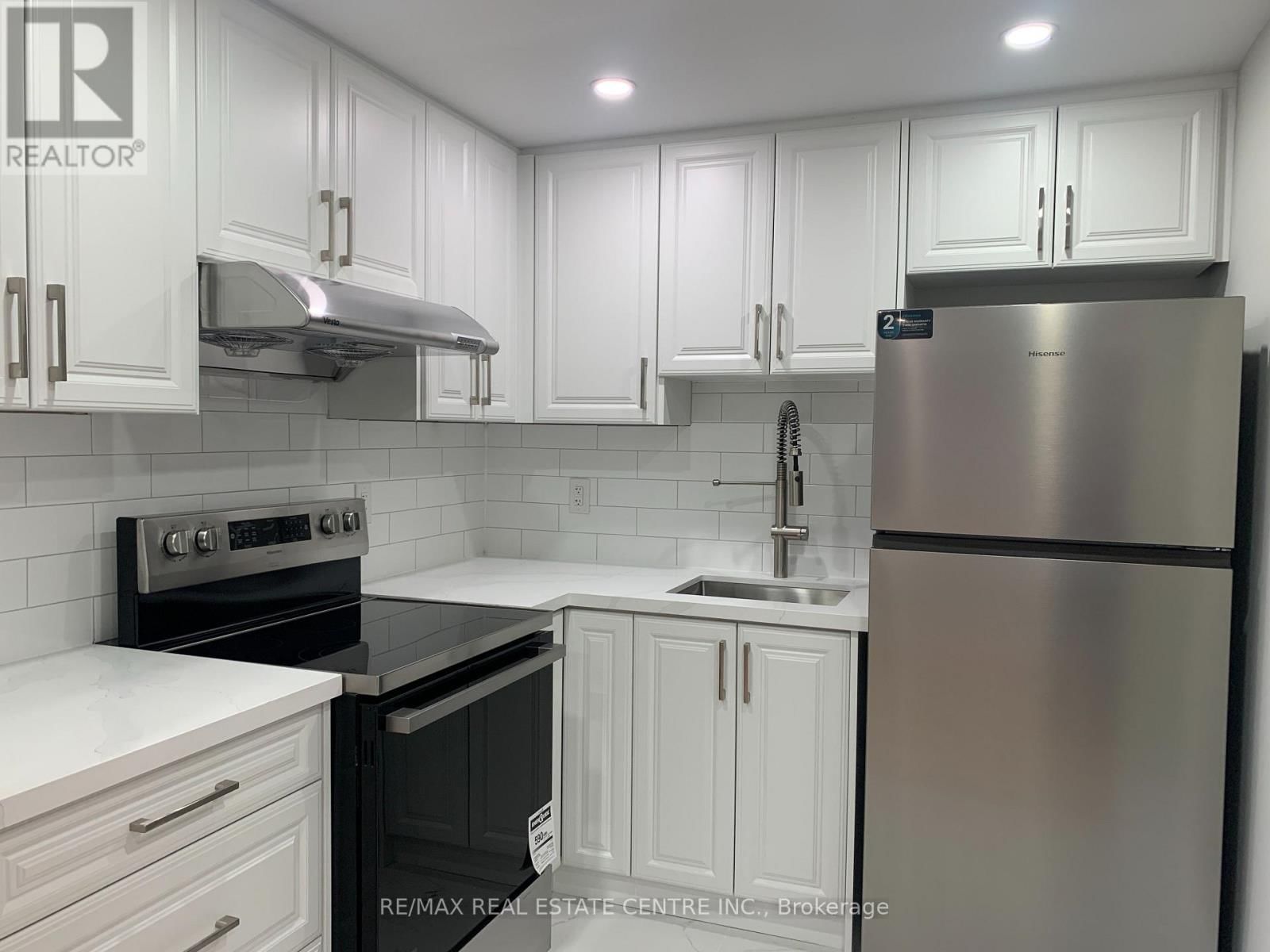 125 DUFFERIN STREET Image 27